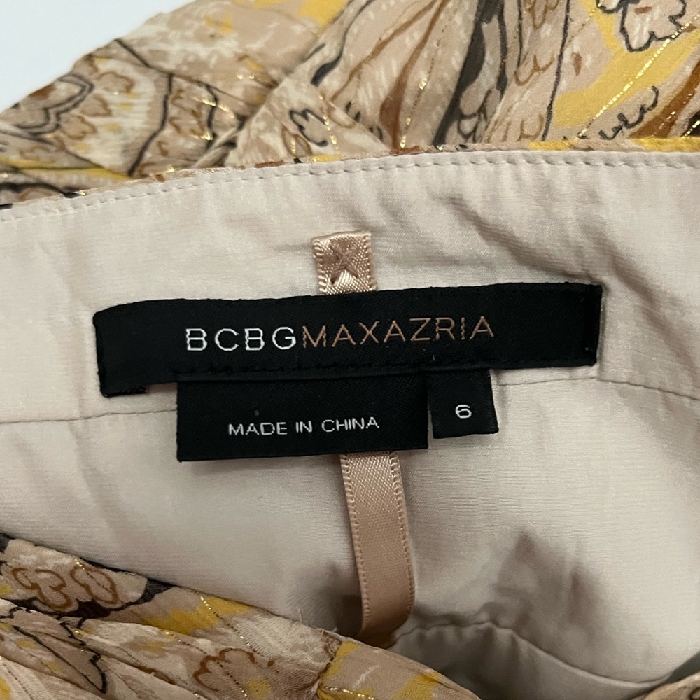 BCBG MaxAzria — Silk Paisley Halter Cocktail Dress (Gold) - Size 6 - Picture 3 of 6